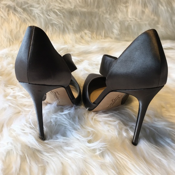 NWOT Imagine Vince Camuto Satin Oya Heels - Picture 5 of 7